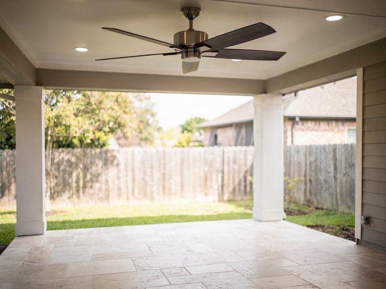 Outdoor and patio ceiling fan installation in Houston, TX